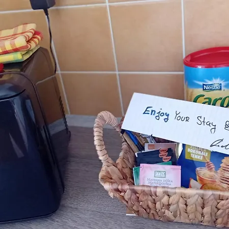 Galerijni S Velkou Posteli A Kuchynkou Frydek-Mistek